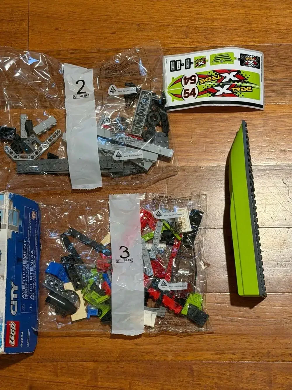 Lego City Race Boat Transporter 60254 Building Set Brand New No instructions